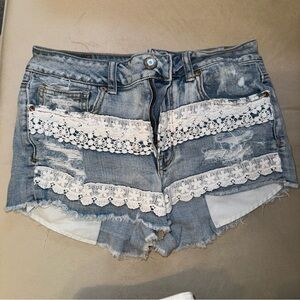American Eagle Hi-Rise Shorts with Lace Size: 6